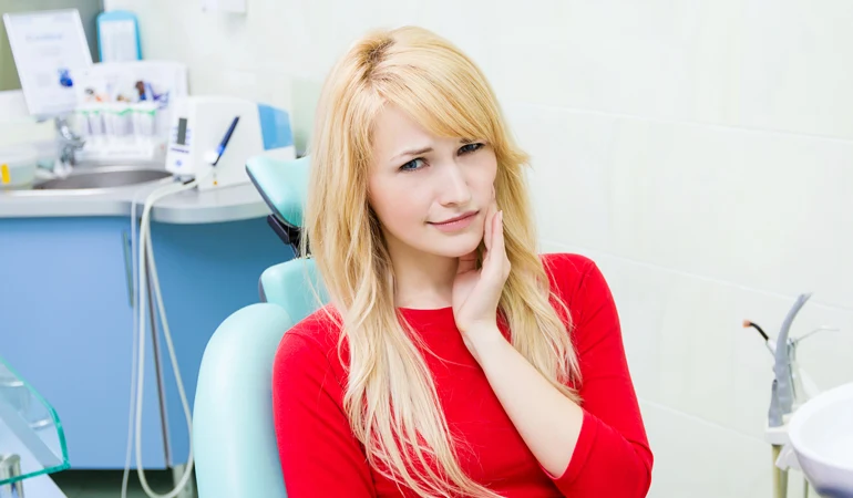I’m Afraid of Tooth Extractions — What Should I Expect?