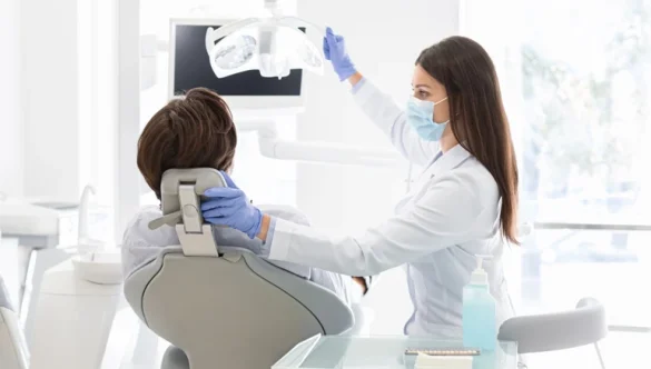 Top 5 Reasons to Choose a Local Dentist in Downtown Toronto
